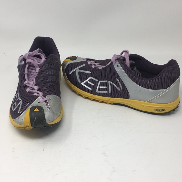 keen trail running shoes womens